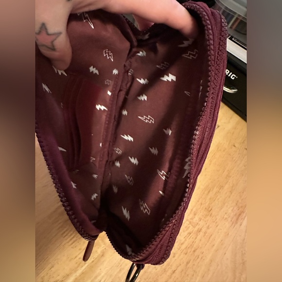 Rad Rev Corduroy Sling in Burgundy - Picture 4 of 6